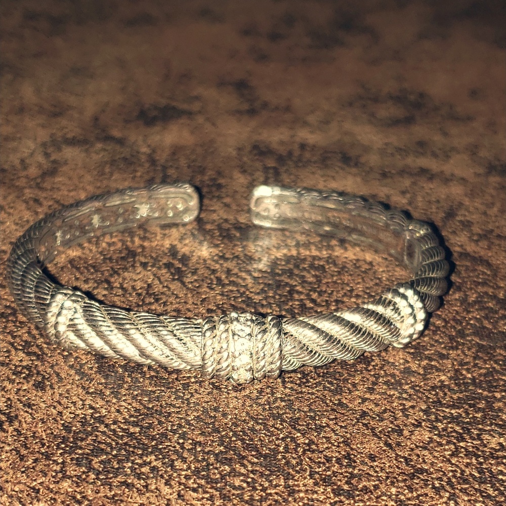 Judith Ripka Sterling Silver 925 Hinged Cuff